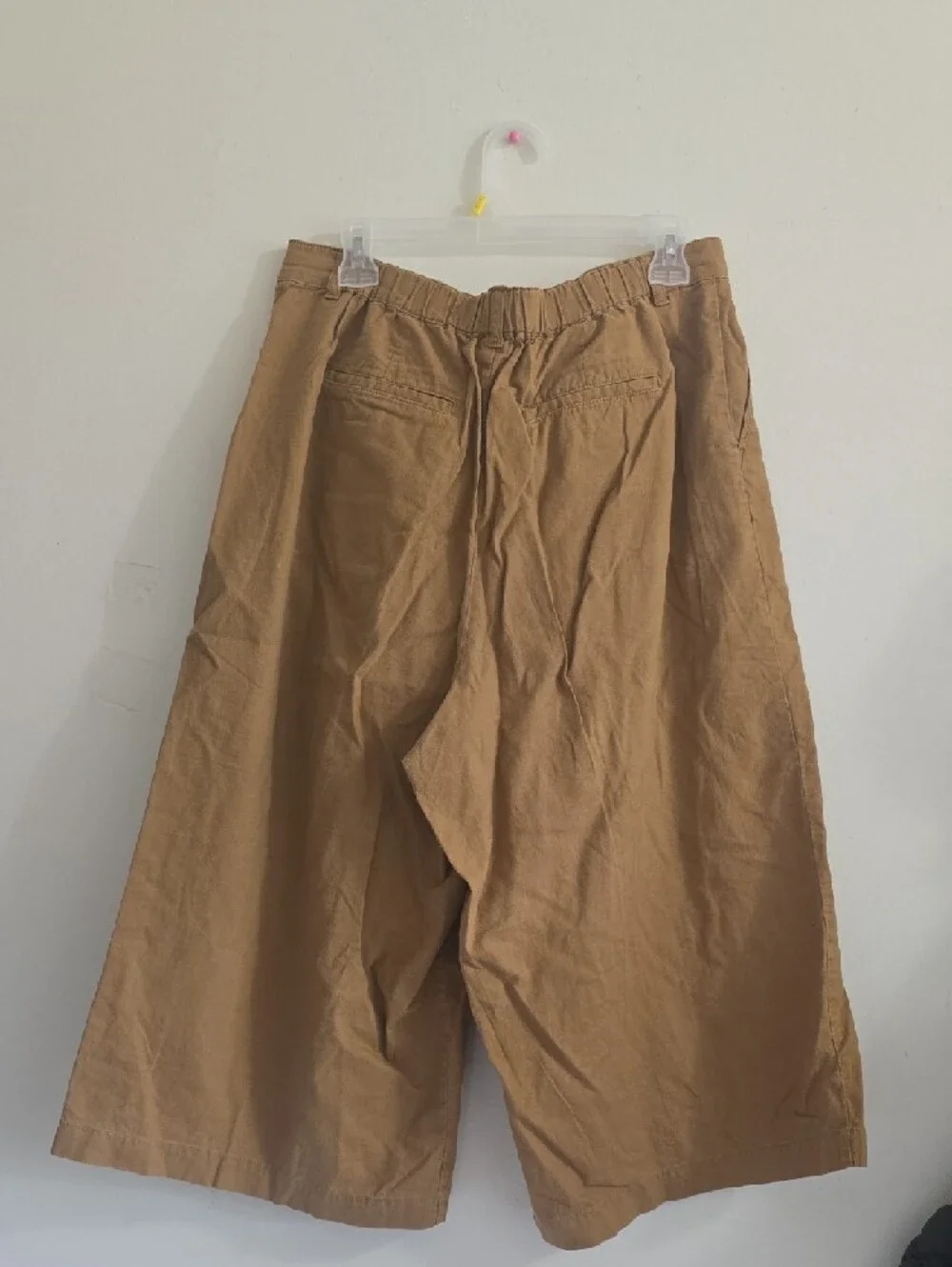 UNIQLO WIDE LEG CROPPES LINEN PANTS - Picture 3 of 4